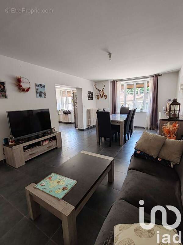 Photo 2 - Maison à JUNAY