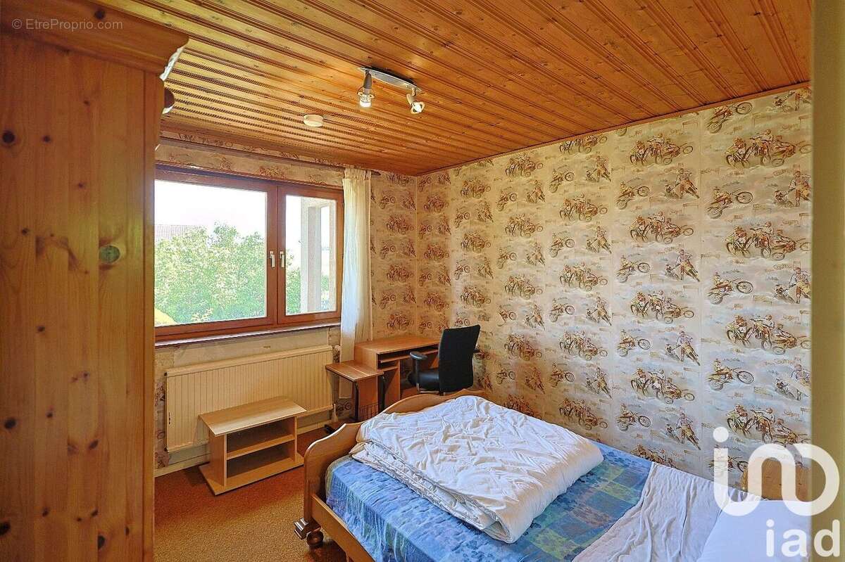 Maison 140 m² à Ernestviller  - photo 8
