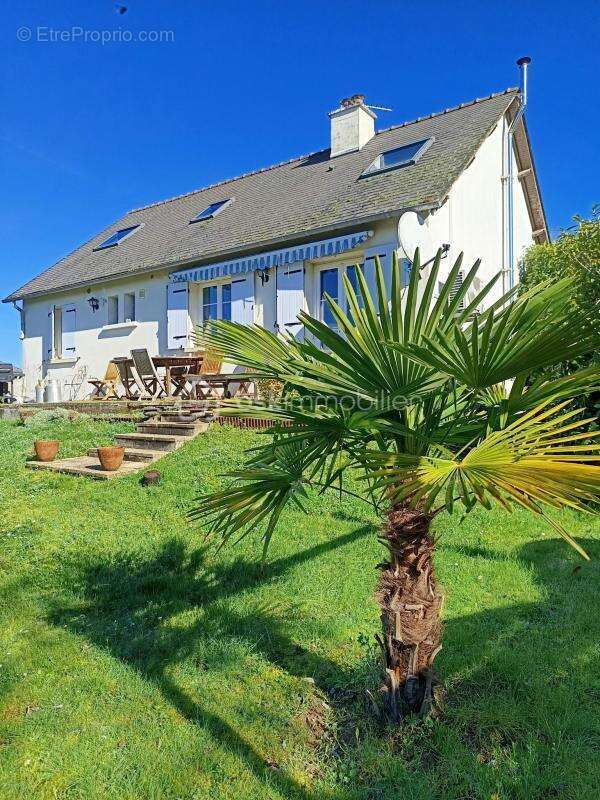 Maison à SAINT-CYR-SUR-LOIRE