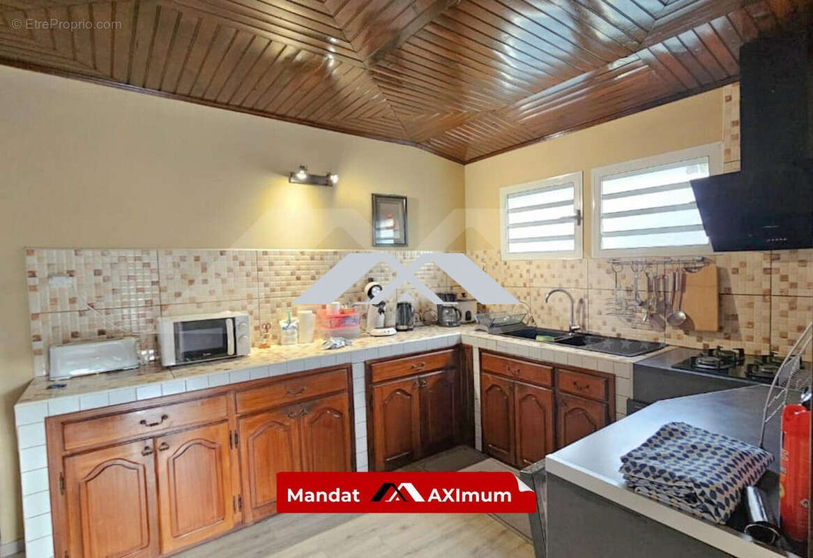 Maison à SAINTE-SUZANNE