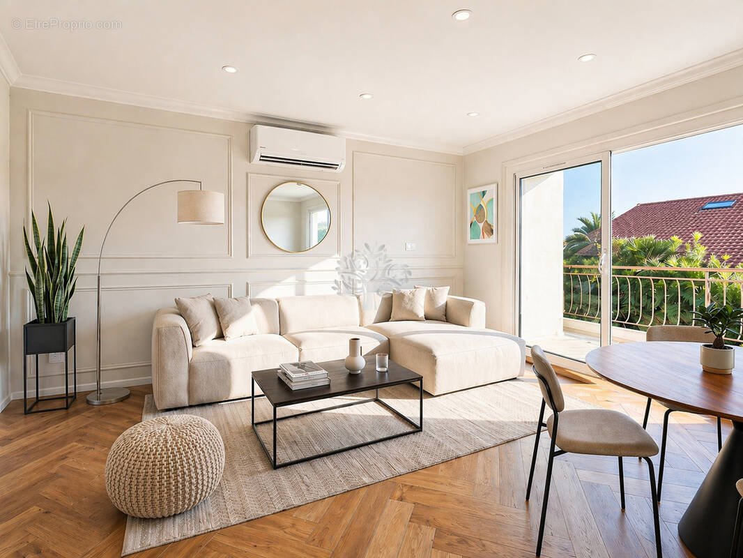 Appartement à SIX-FOURS-LES-PLAGES