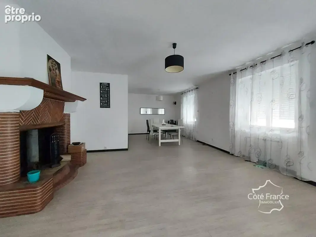 Maison 6 chambres avec jardin et dépendance - photo 3