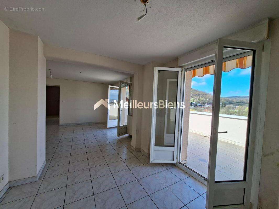 Appartement à ECHENOZ-LA-MELINE