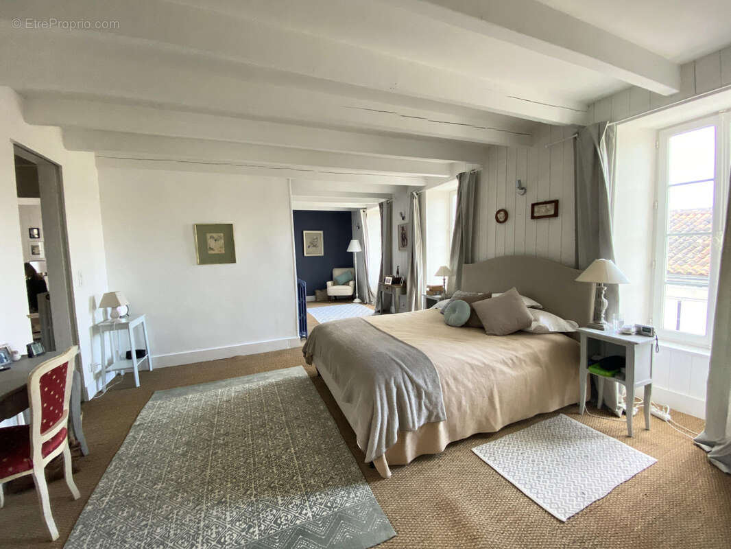 Maison à CHATEAUNEUF-SUR-CHARENTE