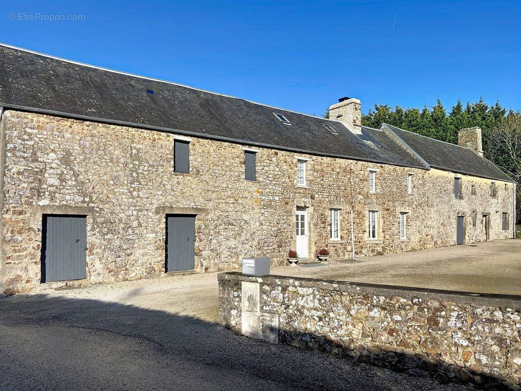 Maison à NEUFMESNIL