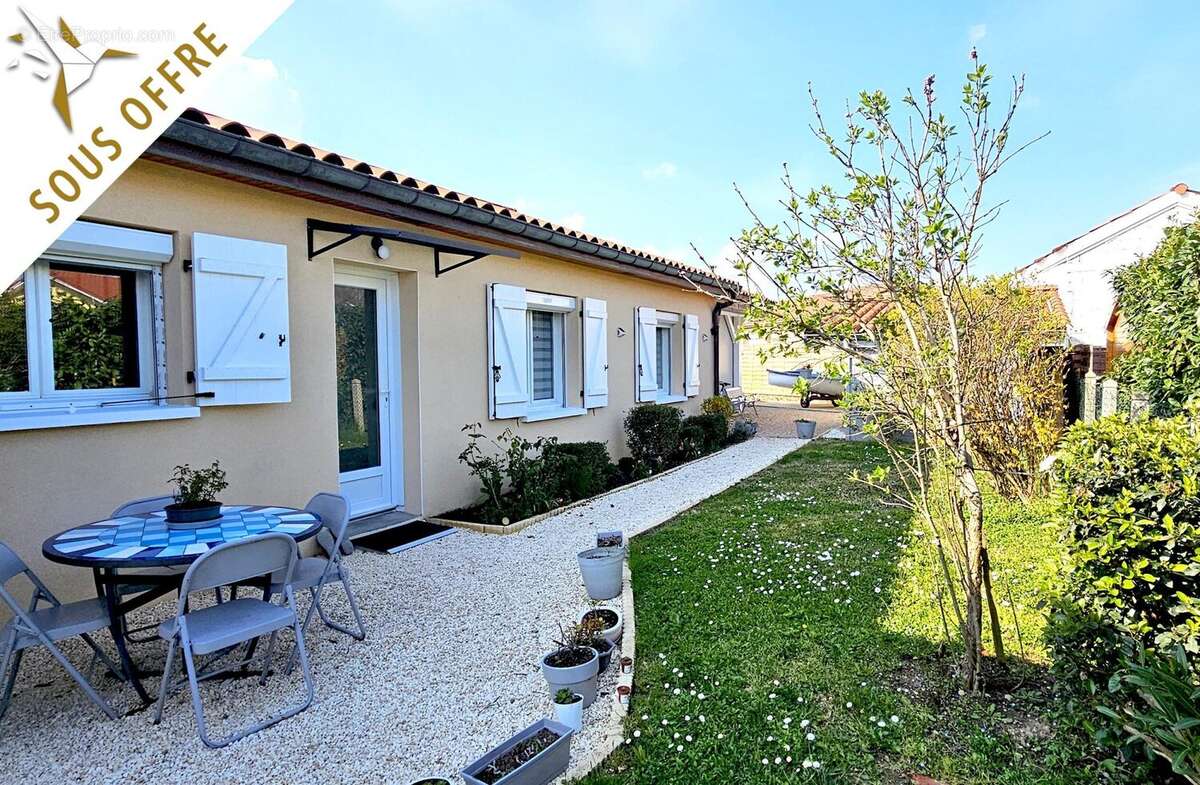 Maison à MONTMERLE-SUR-SAONE