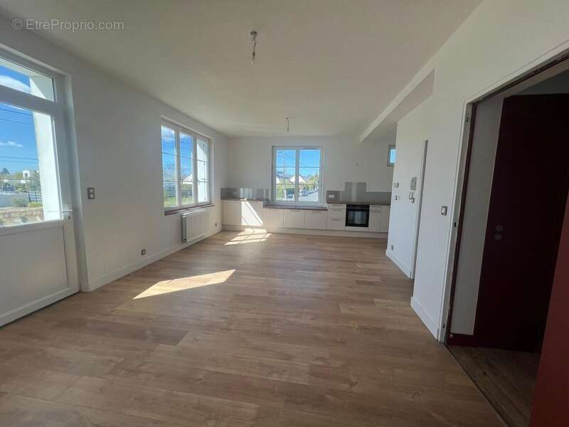 Appartement à SAINT-CYR-SUR-LOIRE