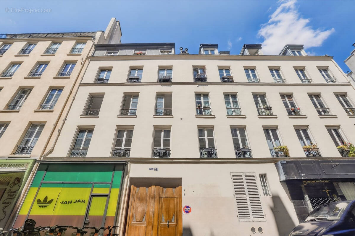 Appartement à PARIS-10E