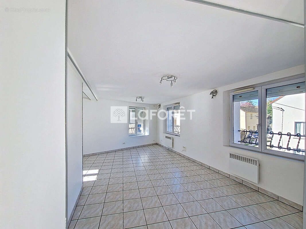Appartement à FONTENAY-EN-PARISIS