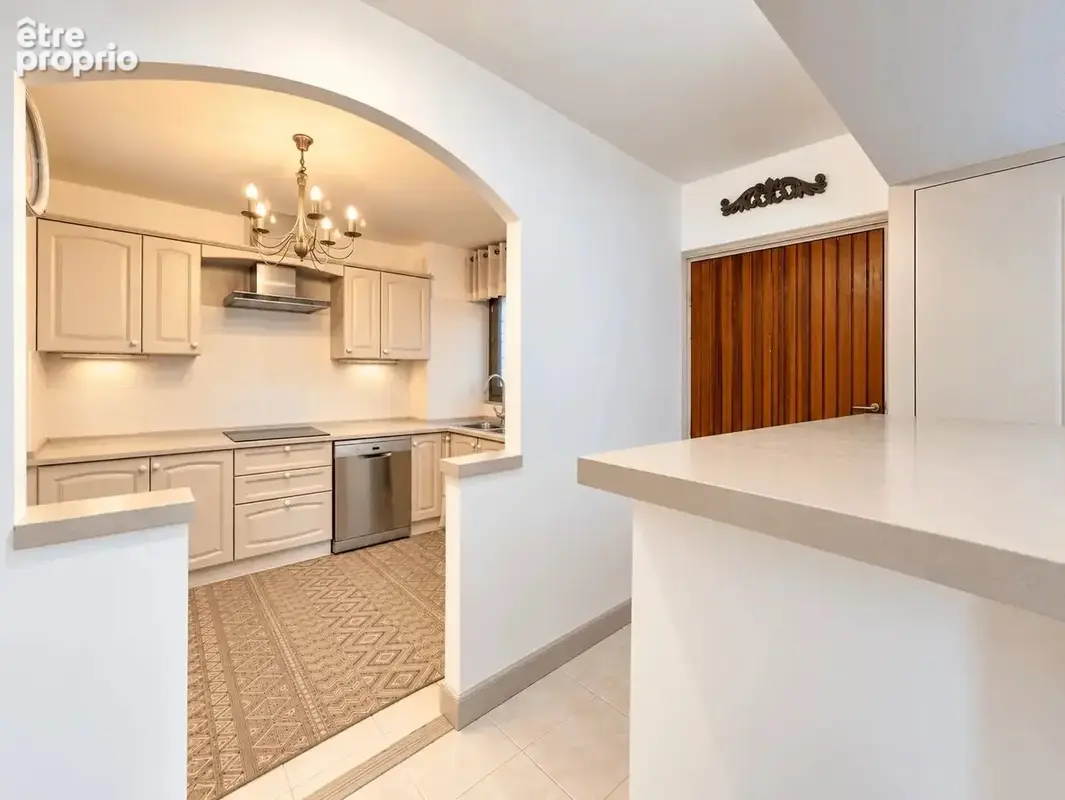 Exclusivité - Superbe duplex de 104 m² avec grande terrasse, garage et cave - photo 9
