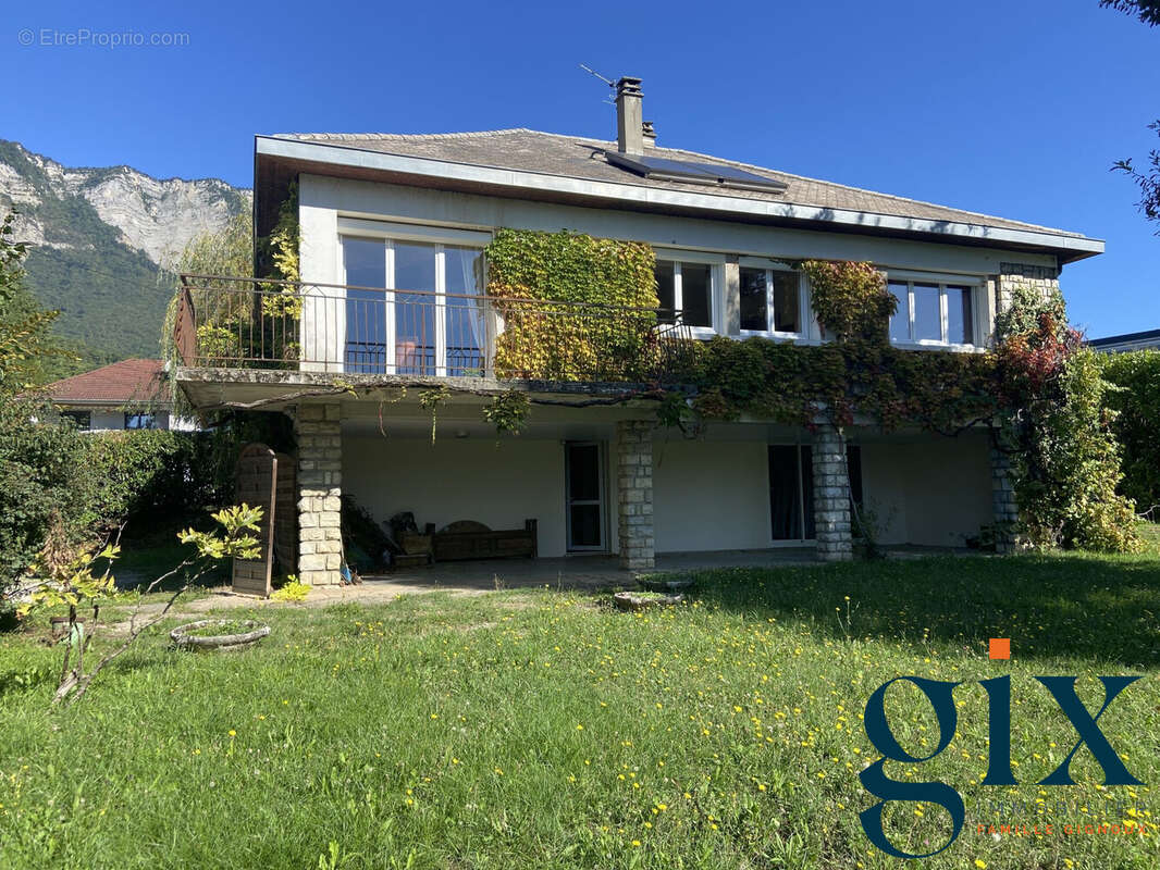 Maison à SAINT-ISMIER