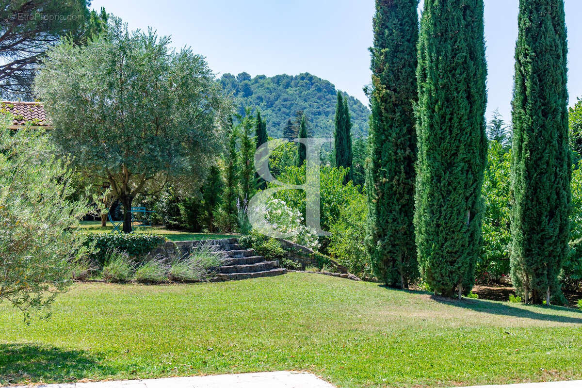 Maison 123 m² à Vaison-La-Romaine  - photo 2