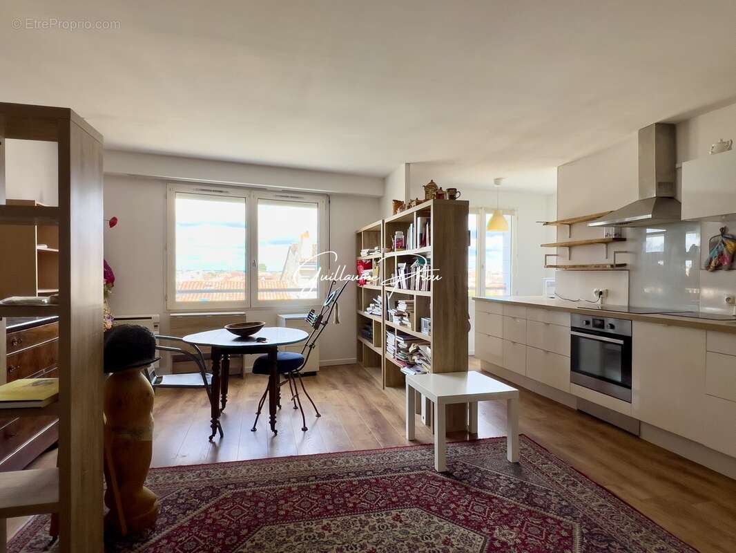 Appartement à BORDEAUX