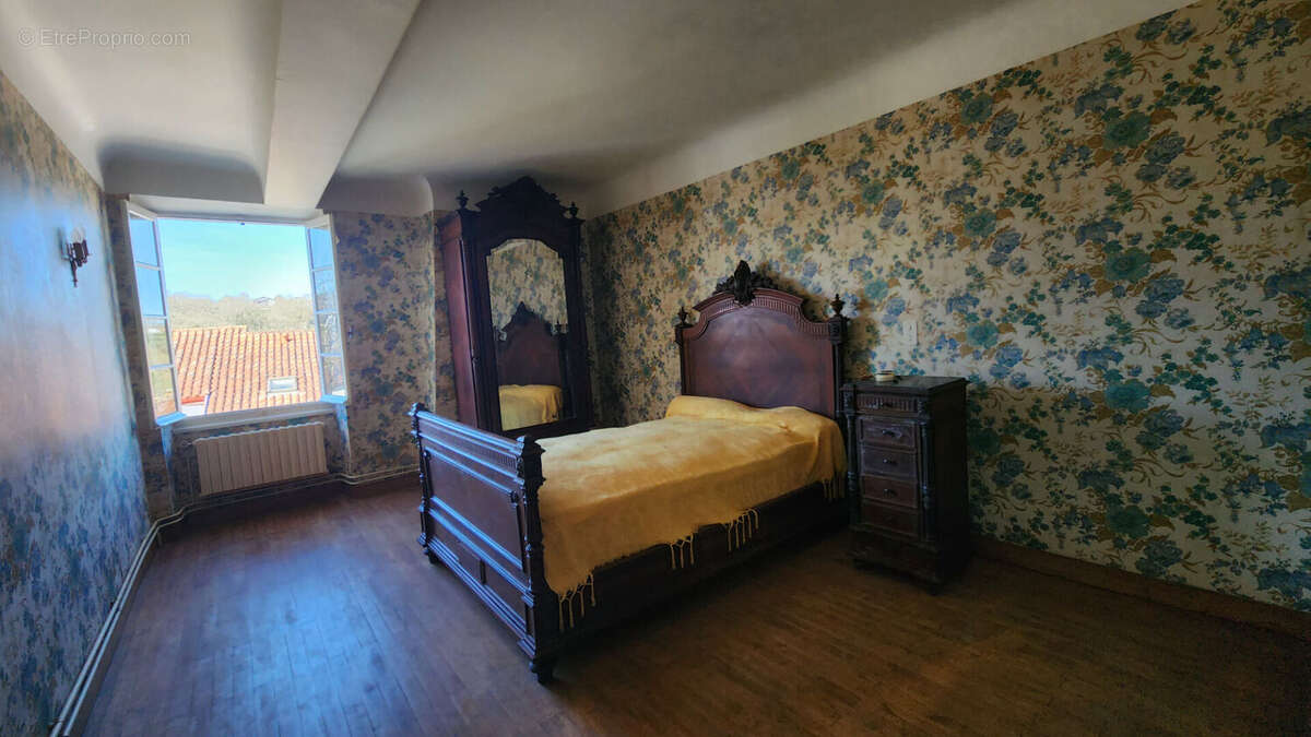Maison à LA BASTIDE-CLAIRENCE