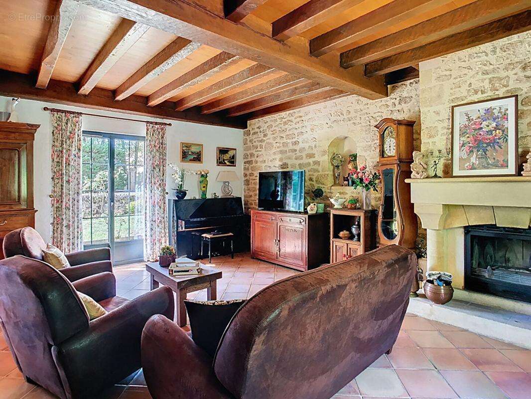 Maison à BEYNAC-ET-CAZENAC