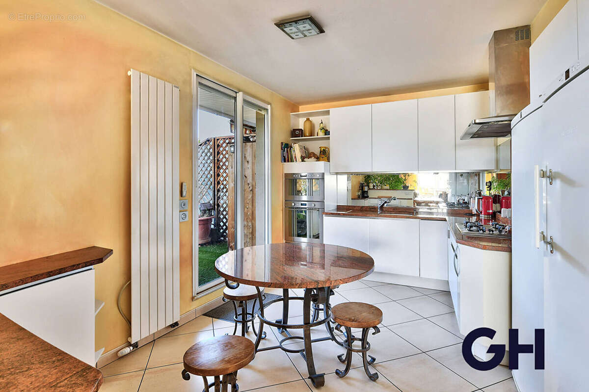 Appartement à LYON-4E