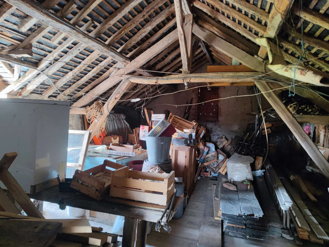 Maison à CERCY-LA-TOUR