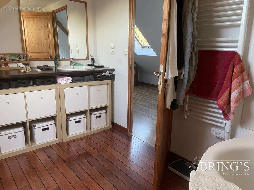 Maison à MESLAY-DU-MAINE