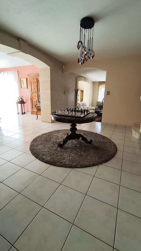 Maison à SAINT-MARTIN-DE-VALGALGUES