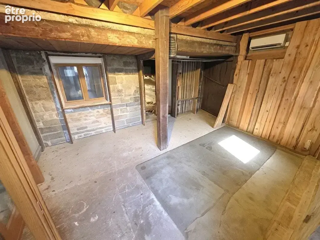 Longère Ste Scolasse Sur Sarthe 3 chambres 184 m2 dépendances, 20 boxes - photo 6