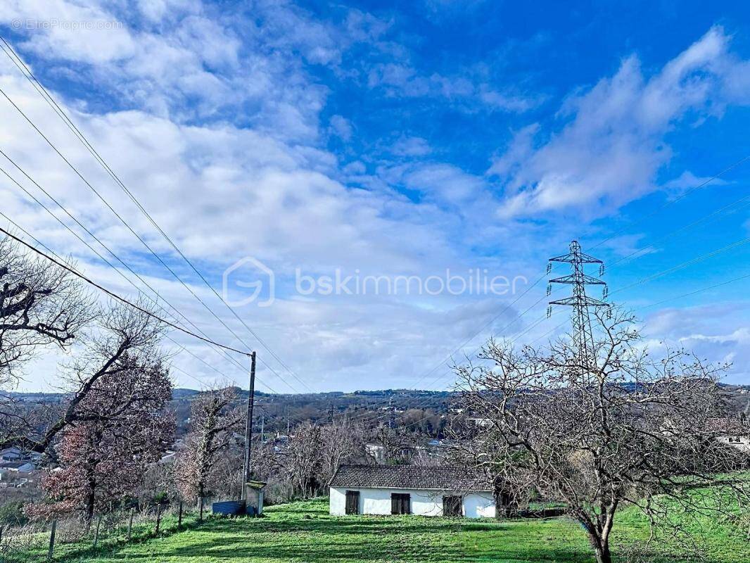 Terrain à CASTRES
