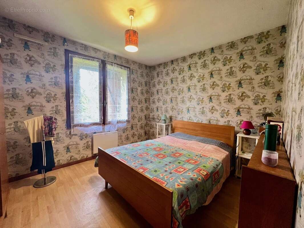 Maison à MONGUILHEM