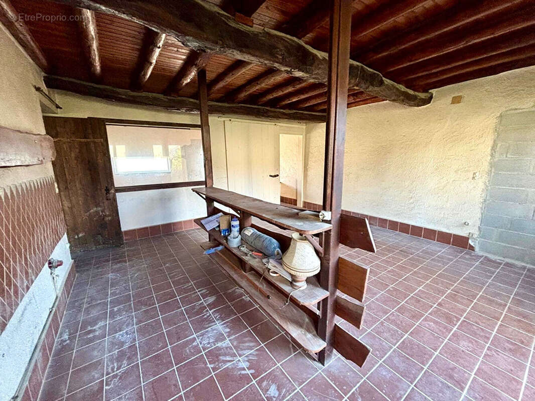 Maison Tramoyes à rénover 6 pièces 200m² avec jardin et garage - photo 7