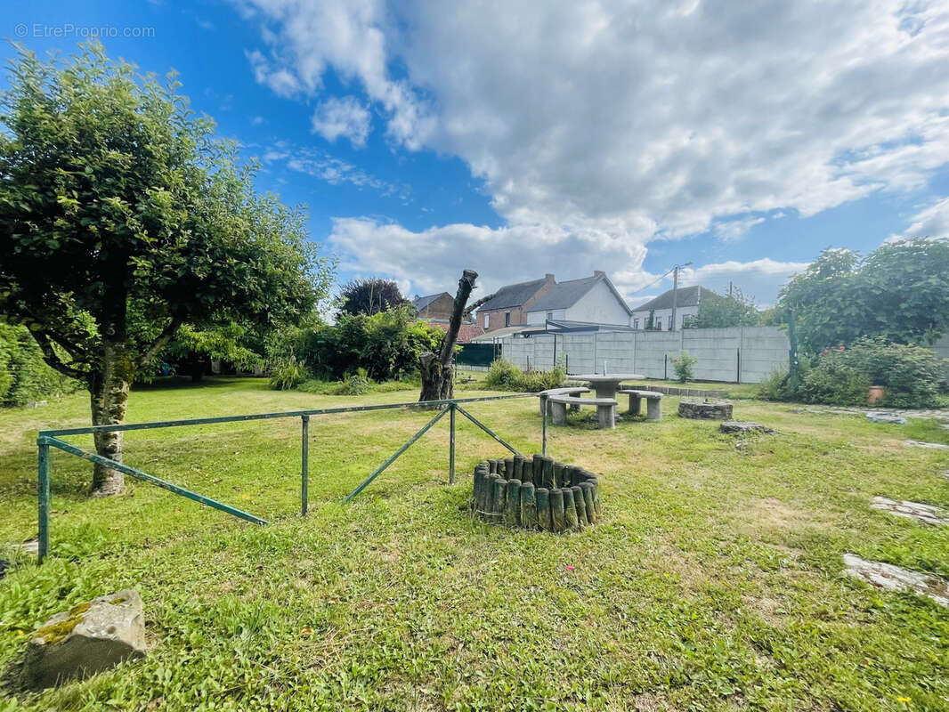 Maison semi mitoyenne 154 M2 - photo 2