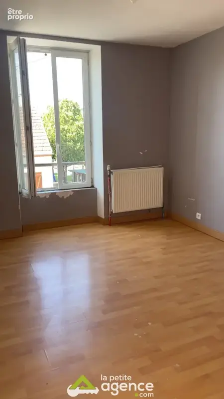 Maison 4 pièces 95 m² à vendre à Sancoins (18600) - photo 12