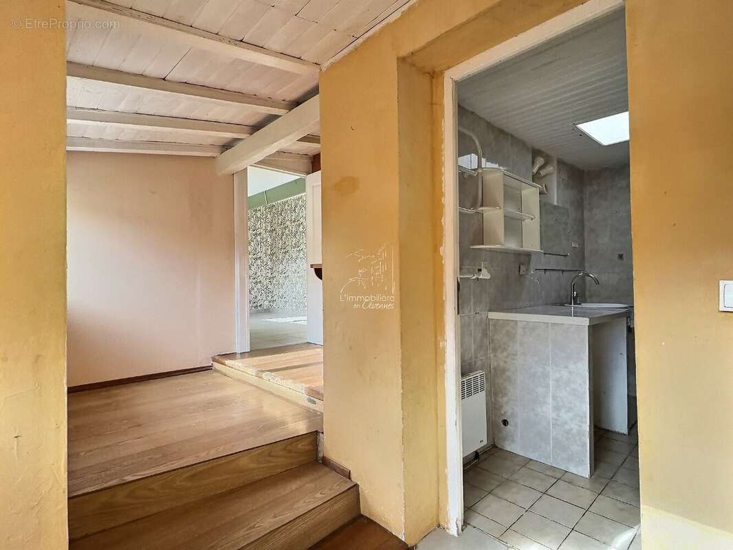 Maison à MANDAGOUT