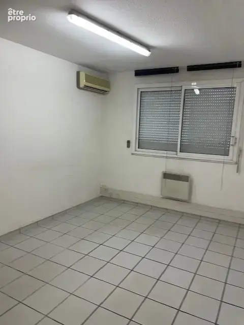 Maison d' habitation ou bureaux de 160 m2 avec grand garage - photo 11