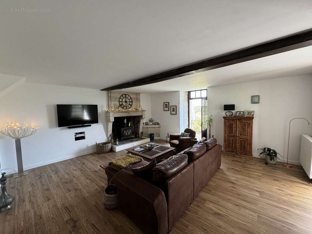 Maison 160 m² à Bellon  - photo 36