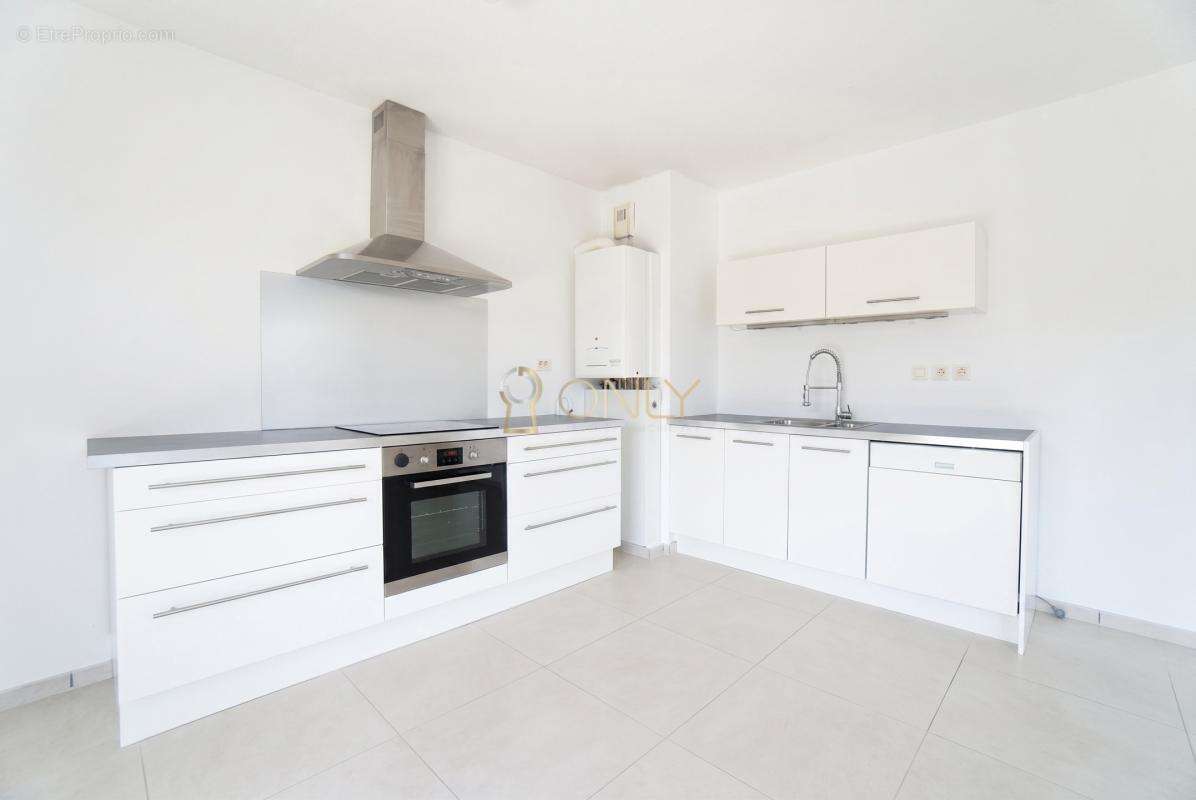 Appartement à ANSE