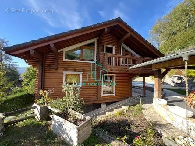 Maison à CHALLES-LES-EAUX