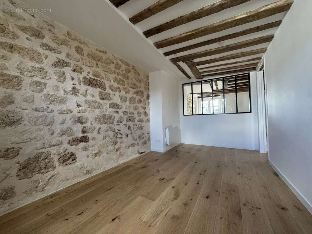 Appartement à PARIS-4E