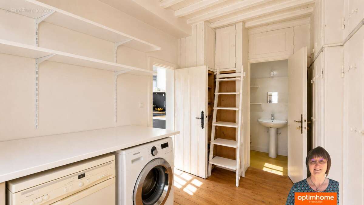 A vendre Aigues-Mortes (Gard)  - Maison intra-muros 4 chambres avec sanitaires privatifs avec patio - photo 11