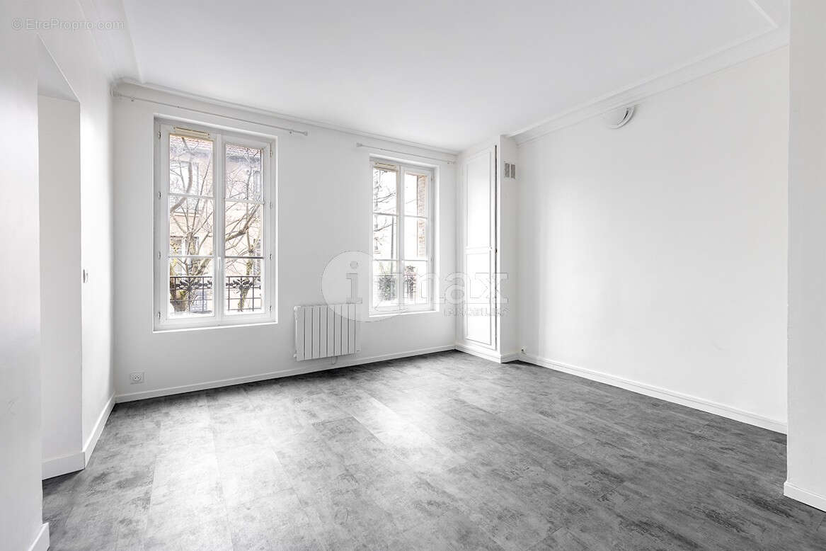 Appartement à LA GARENNE-COLOMBES