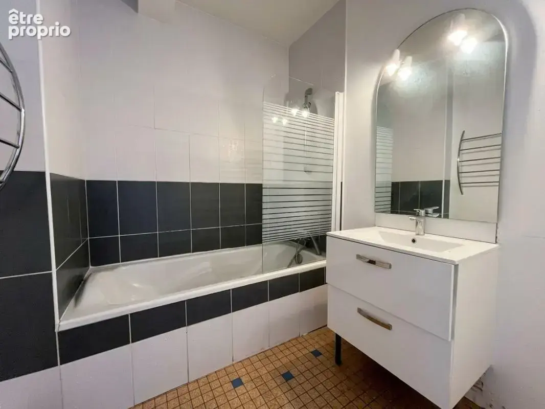 Appartement T3 dernier étage, traversant avec vue imprenable - photo 7