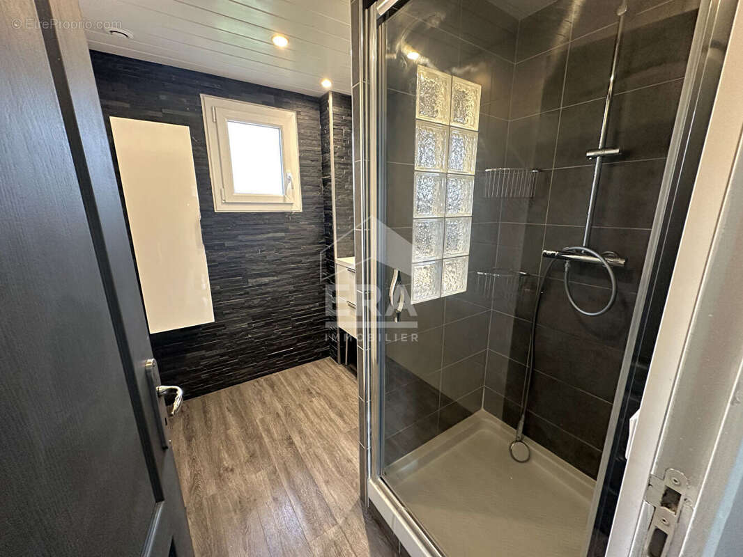 Maison à MONTEREAU-FAULT-YONNE