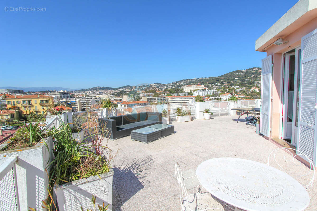Appartement à CANNES
