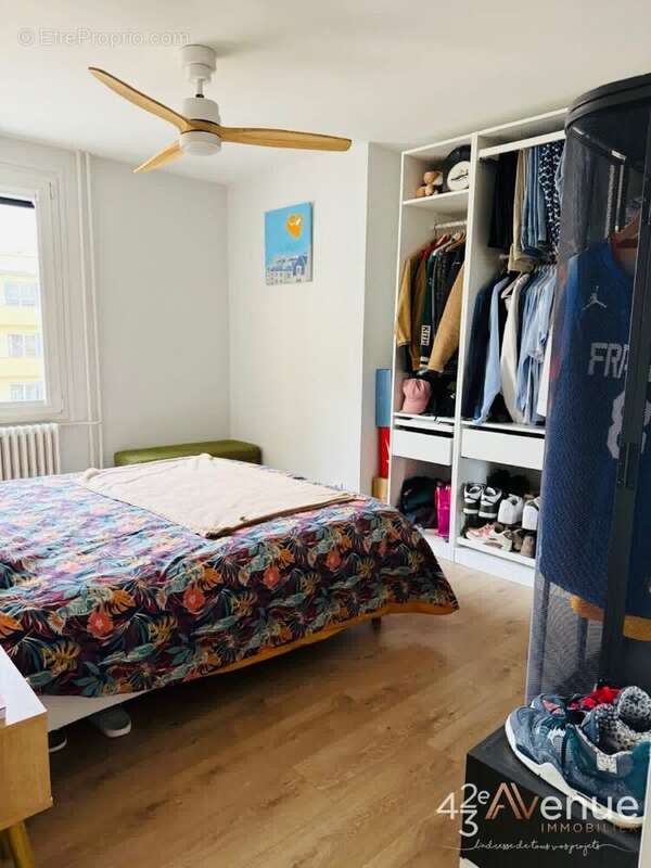 Appartement à SAINT-ETIENNE