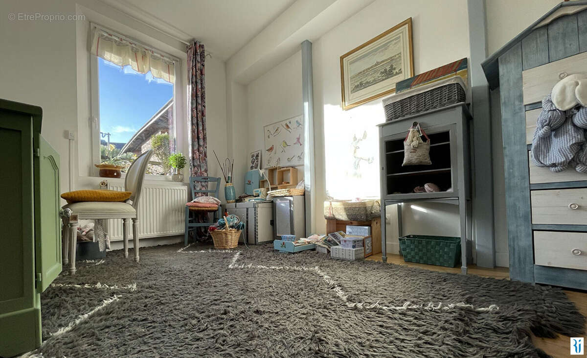 Maison à MONT-SAINT-AIGNAN