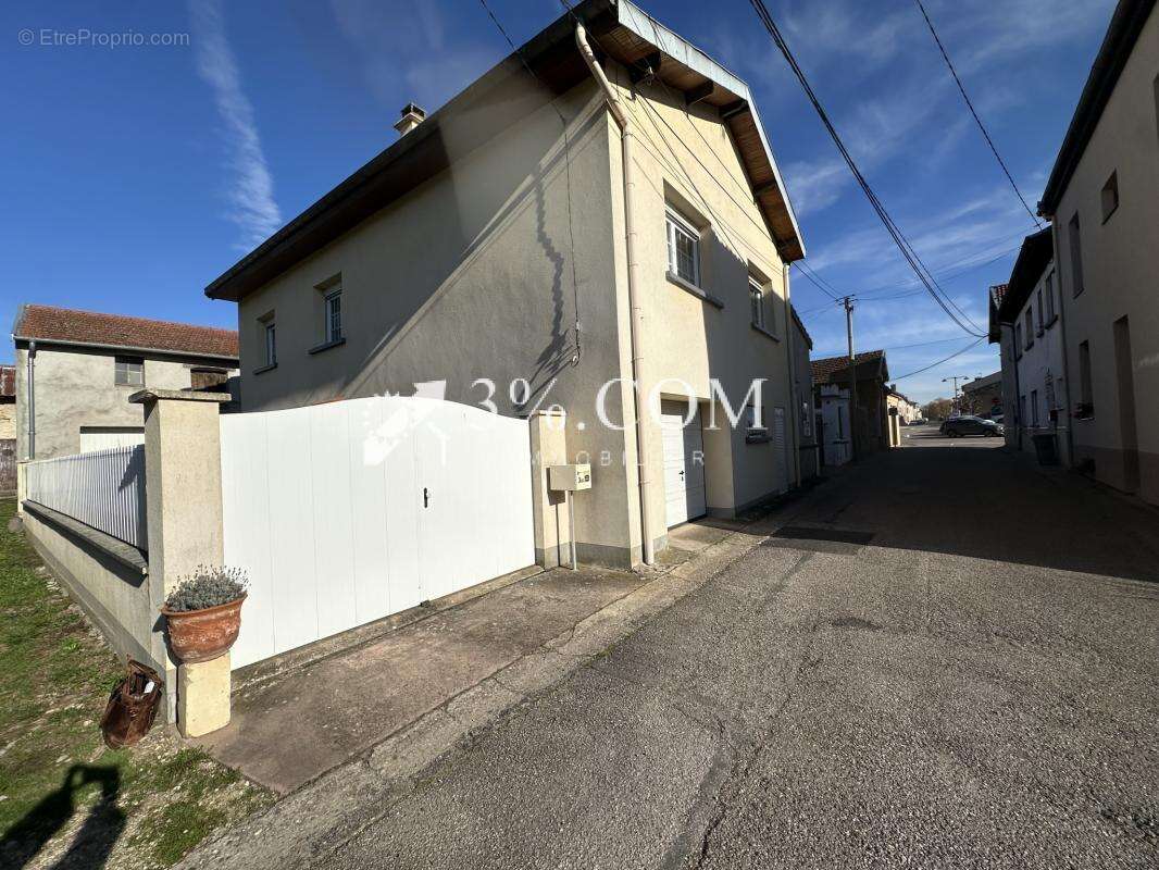 Maison à EINVILLE-AU-JARD