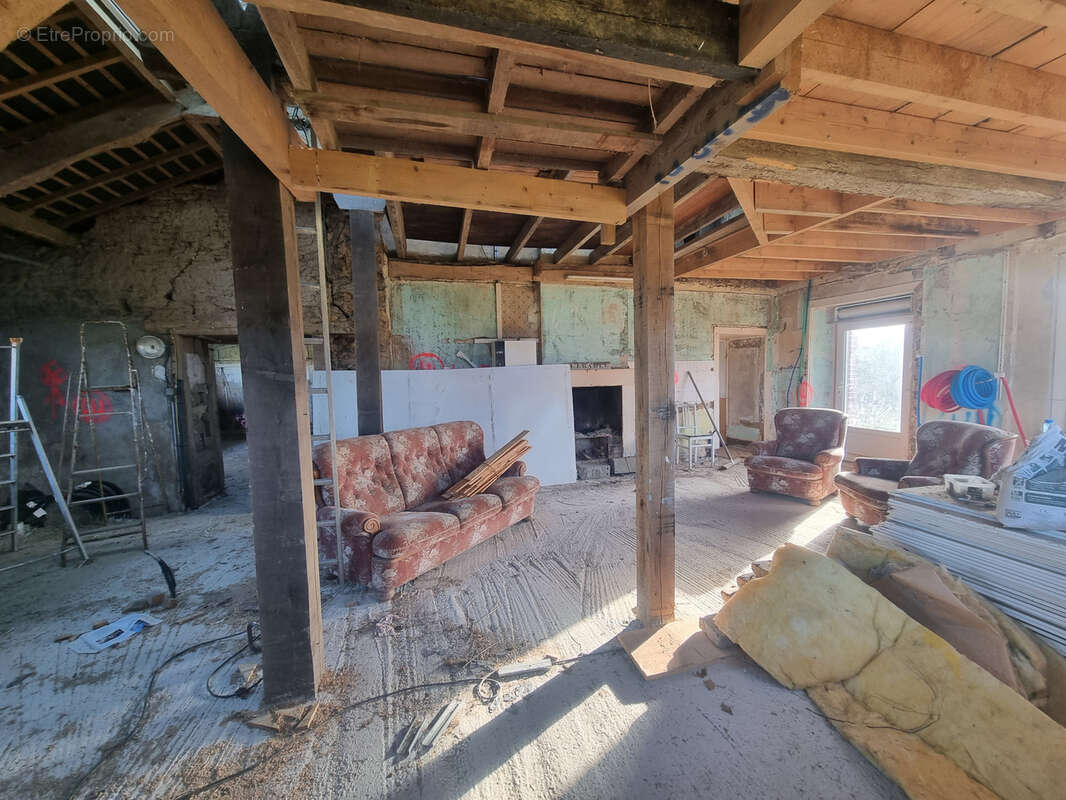 Maison à CORPS-NUDS