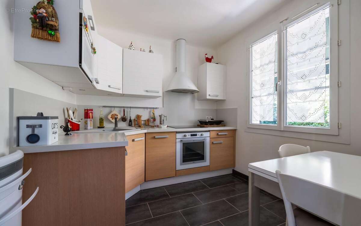 Maison à PIERREVERT