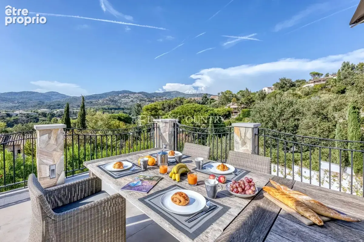 Vente villa  à Mandelieu avec piscine  et vue panoramique - photo 6