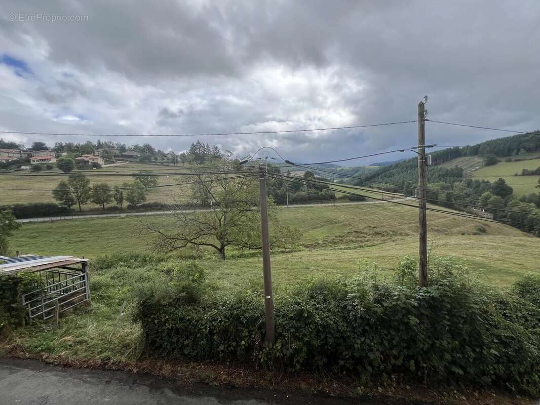 Commerce à GRANDRIS