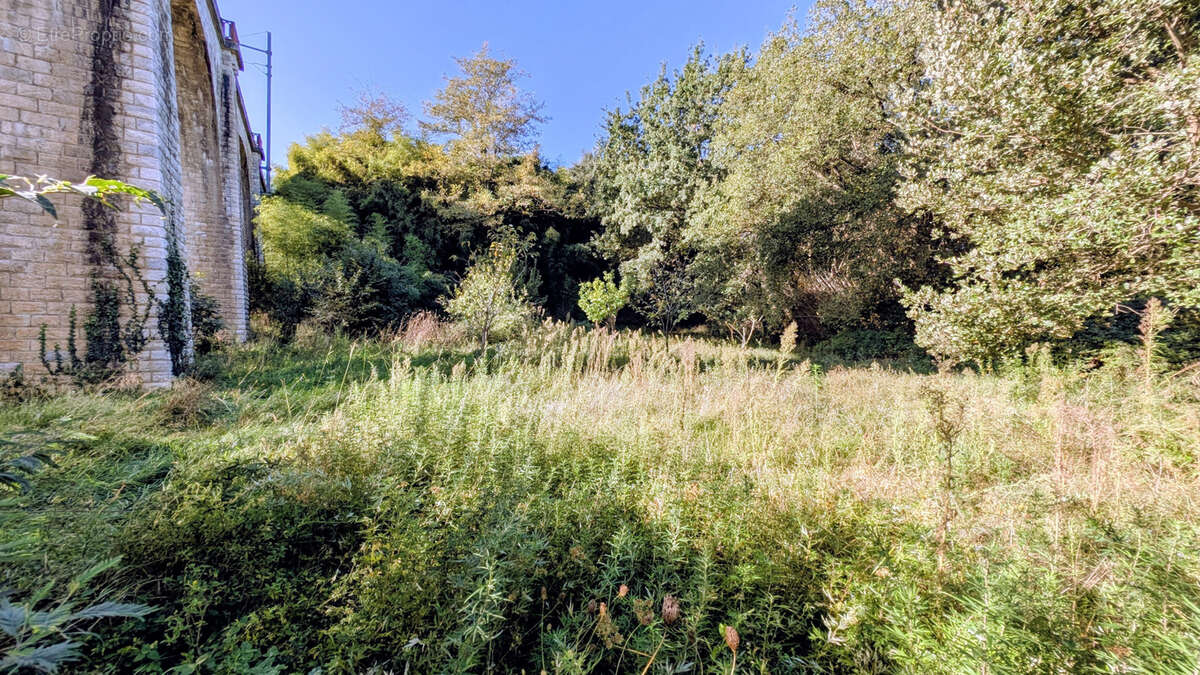 Terrain à LE BOULOU