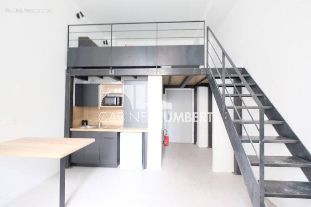 Appartement à SAINT-ETIENNE