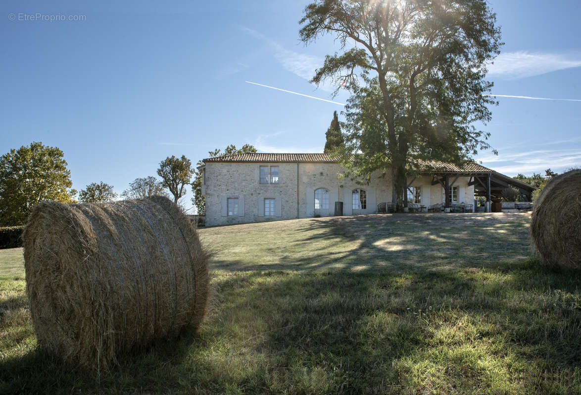 Maison à SAVIGNAC-SUR-LEYZE